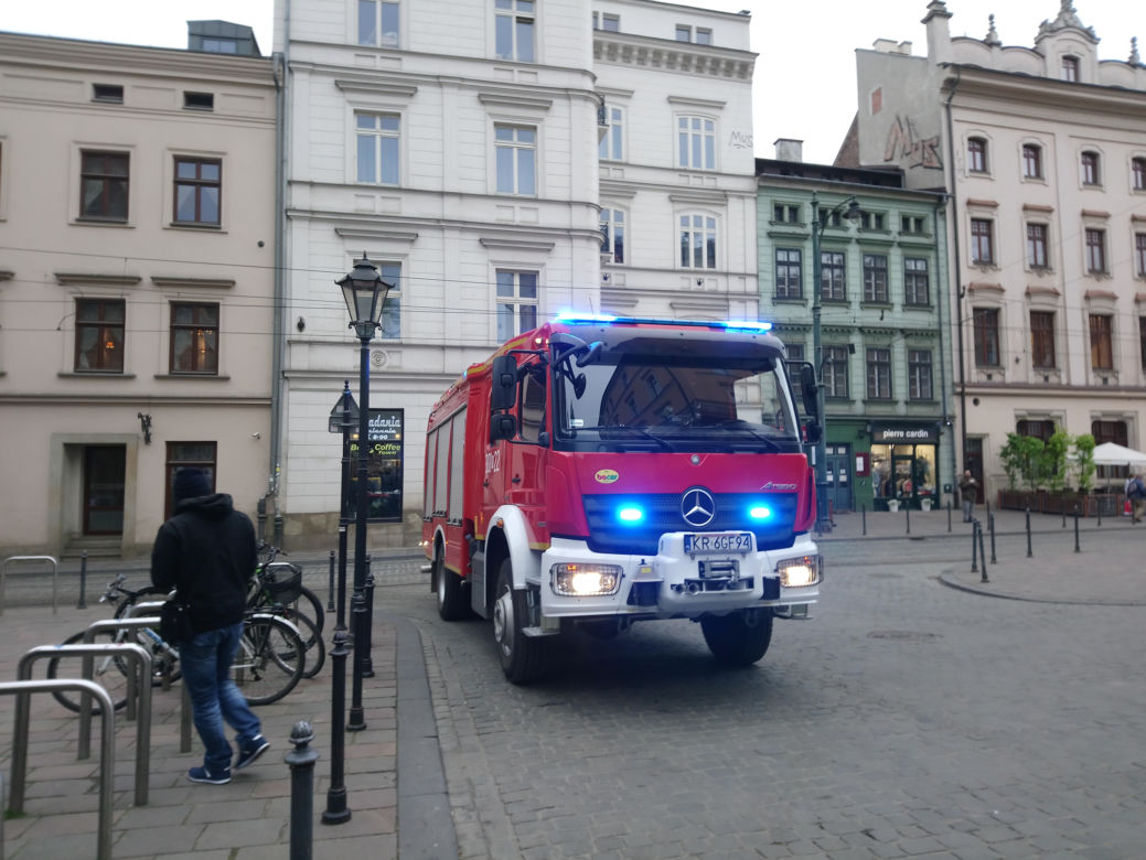 Kraków: Akcja służb na ulicy Stolarskiej. Wiemy, co się stało!
