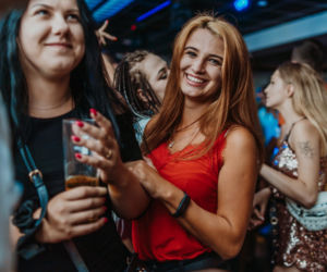 Pomarańcza Katowice bawi się na całego po lockdownie. Oto zdjęcia z imprezy Tomorrow Never Comes [ZDJĘCIA]