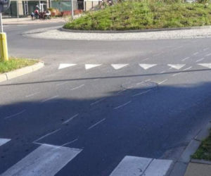 Makabra w Wesołej. Nie żyje kierowca audi