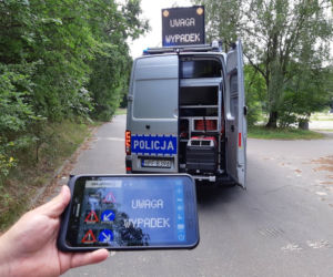 Policyjny Volkswagen Crafter
