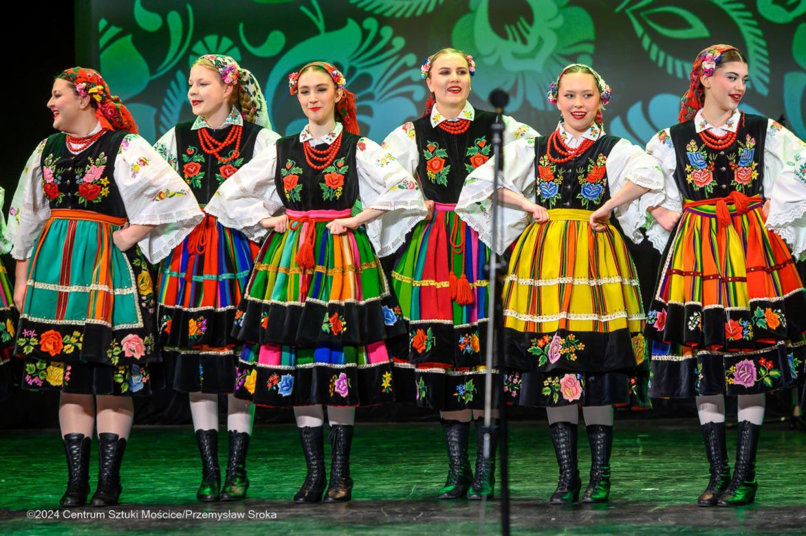 Koncert wielkanocny Zespołu Pieśni i Tańca Świerczkowiacy w Centrum Sztuki Mościce