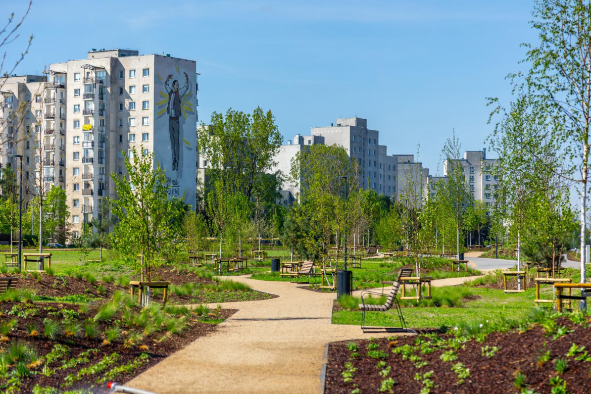 Park nad Południową Obwodnicą Warszawy na Ursynowie