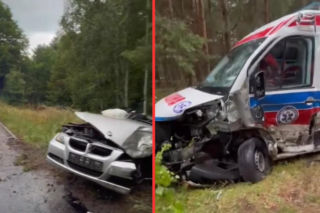 Czołowe zderzenie BMW i karetki. Są poszkodowani