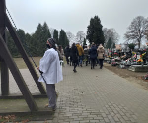 Pogrzeb 14-letniej Kseni. „Nie bójcie się płakać”. Zginęła jadąc do McDonalda