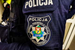 Rozbój na klatce schodowej w Białymstoku. Dwóch recydywistów w areszcie