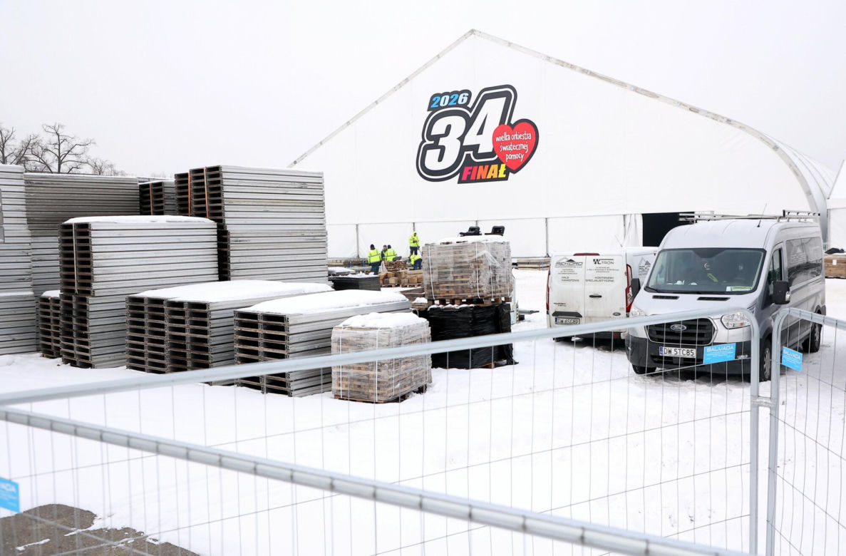Budowa sceny i zaplecza finału WOŚP 2026 w Warszawie