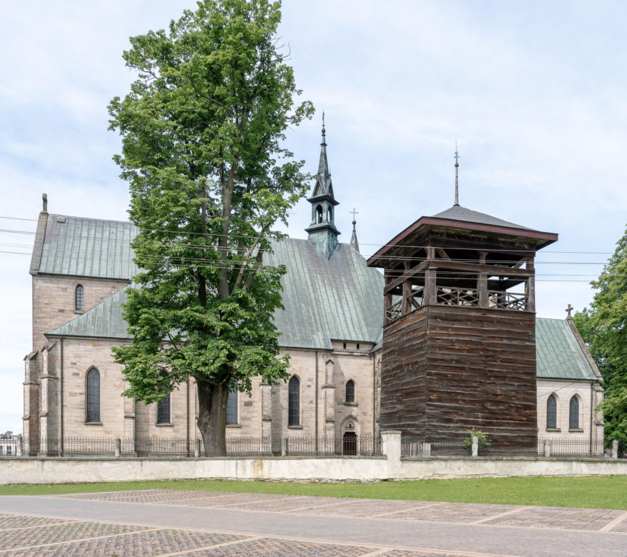 To jedno z najpiękniejszych miast w województwie łódzkim. Jest też jedną z najstarszych osad w Polsce