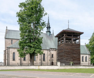 To jedno z najpiękniejszych miast w województwie łódzkim. Jest też jedną z najstarszych osad w Polsce