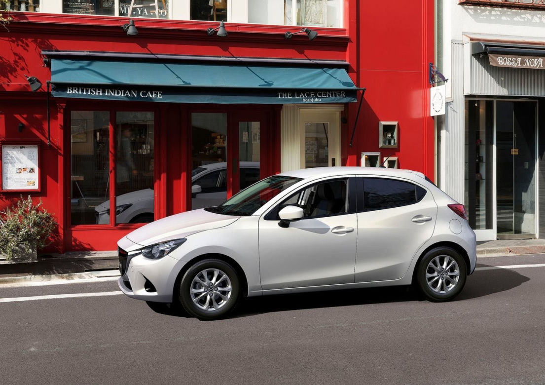 2015 nowa Mazda 2 