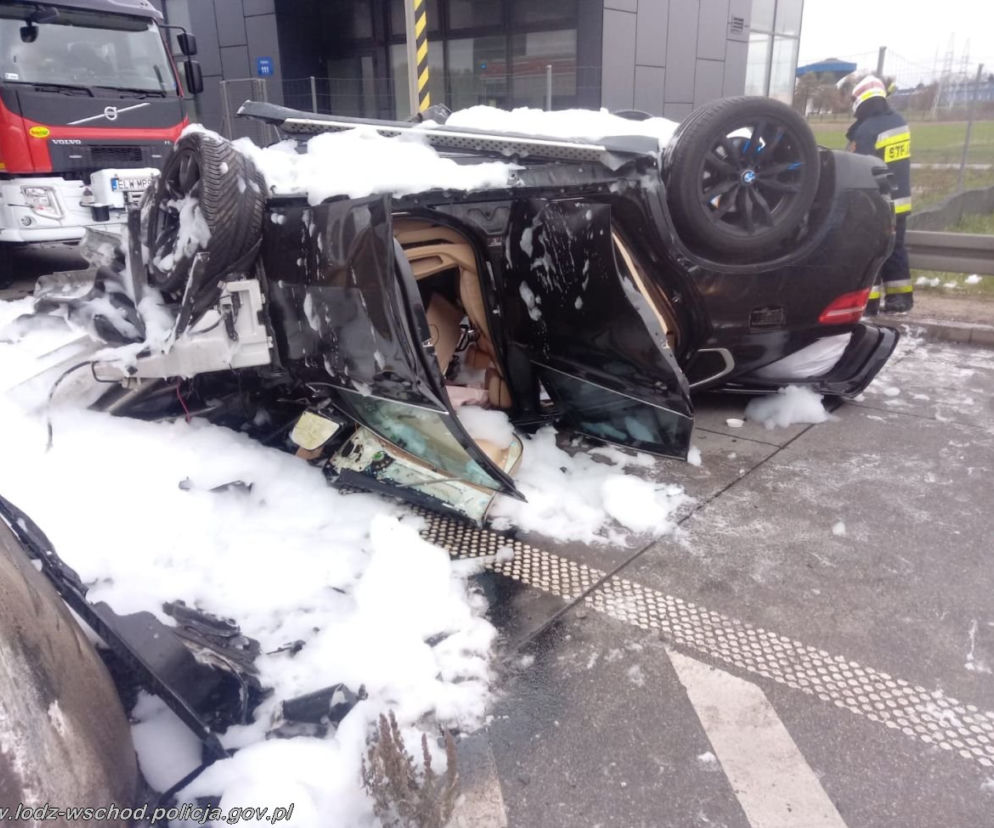 Tragiczny wypadek na S8. Kierowca dachującego BMW nie przeżył