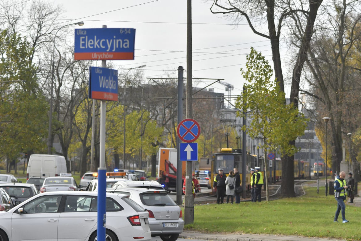 Wypadek tramwajowy przy ul.Elekcyjnej w Warszawie