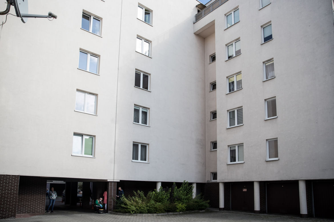 Bliźniaczki wypadły z okna w Krakowie