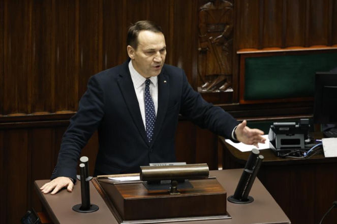 Sikorski ostro do Macierewicza w Sejmie