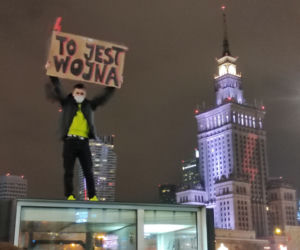 Protest kobiet w centrum Warszawy