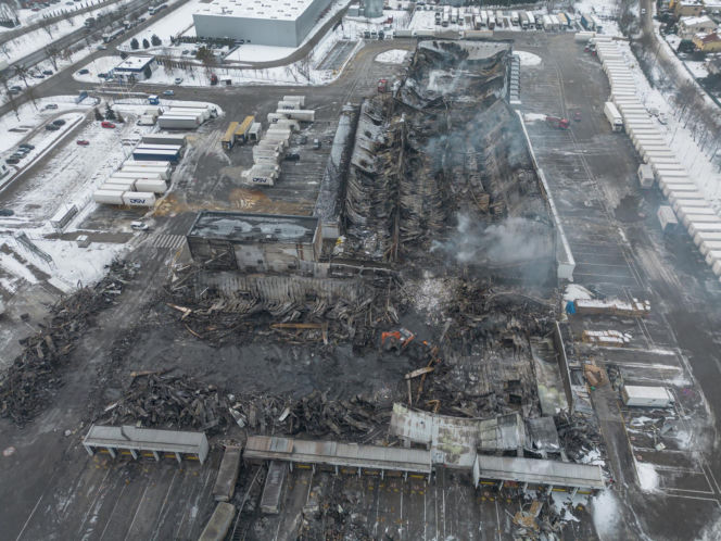 Wielki pożar magazynu pod Poznaniem. Skala zniszczeń poraża!