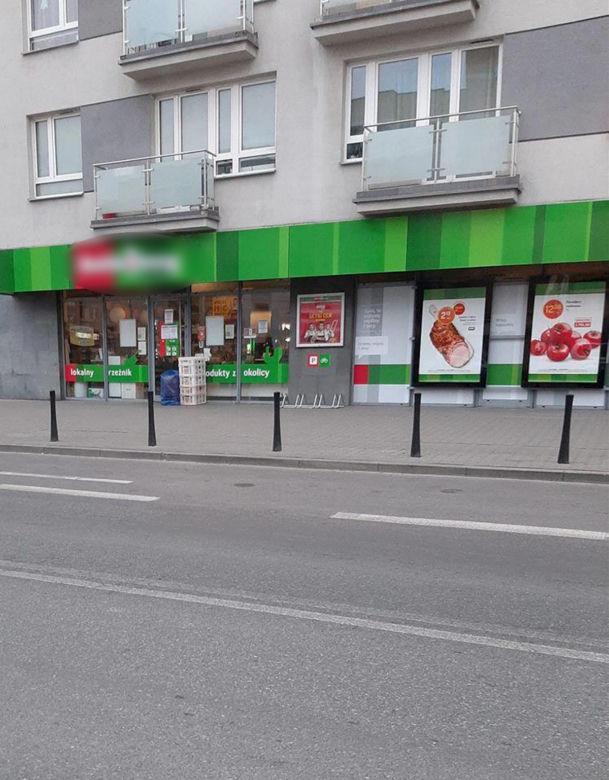 Niezabezpieczone pieczywo na chodnikach