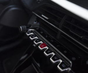 Peugeot e-208 GT