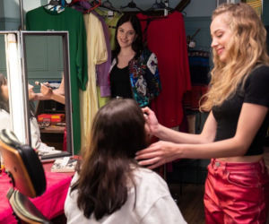 Barwy szczęścia, odc. 2487: Hania (Weronika Hoepfner), Oliwka (Wiktoria Gąsiewska), Madzia (Natalia Sierzputowska)