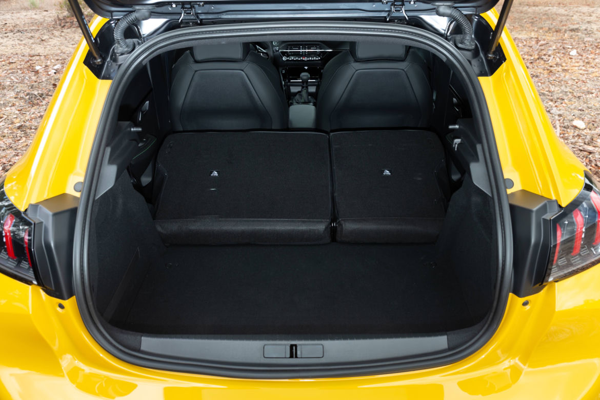 Peugeot 208 - wnętrze