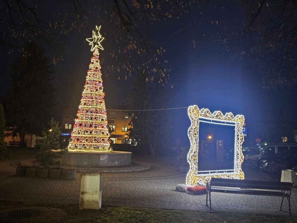 Podkarpackie miasta stroją się na święta. napiszcie prosze jak będzie gotowe