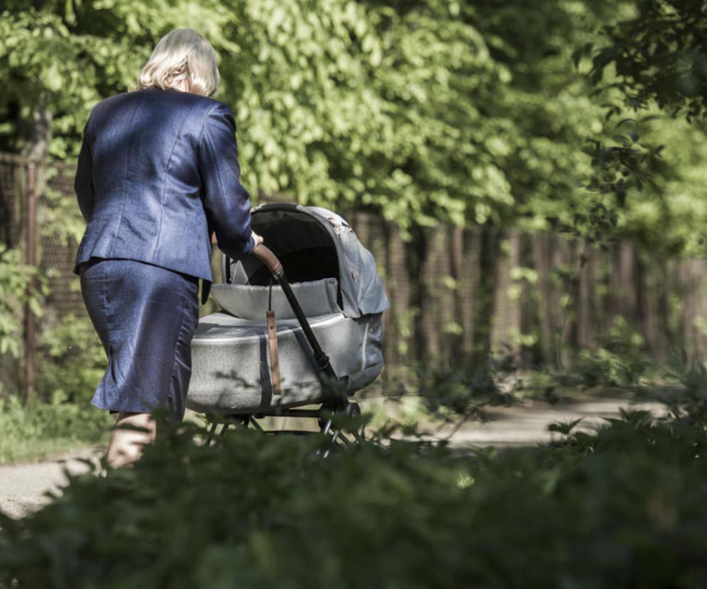 Zabrała wnuczka do lasu
