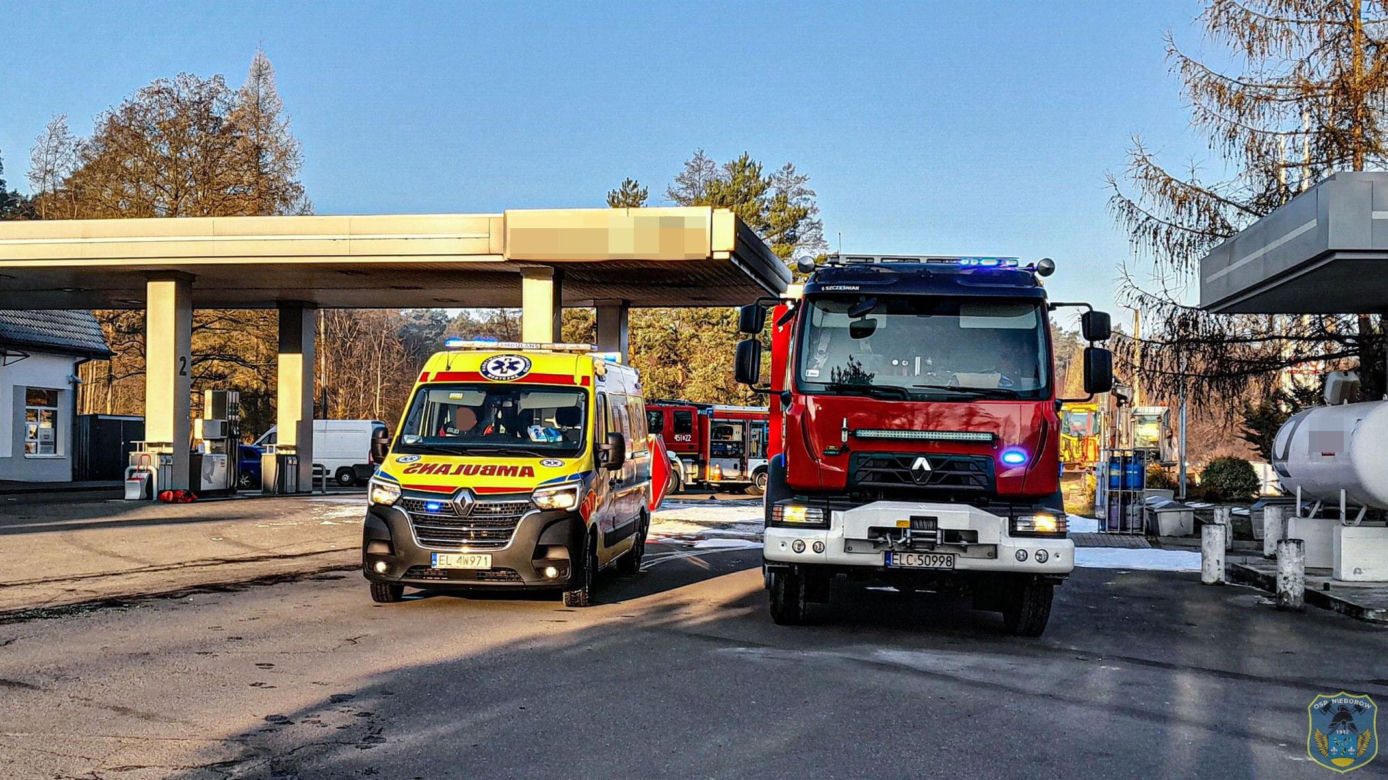 Młody mężczyzna spłonął na stacji benzynowej. Co było przyczyną tragedii?
