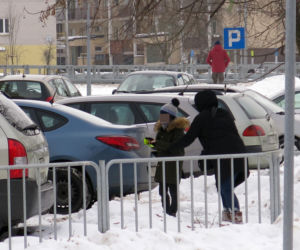 Próba porwania dziecka na Leśnej Dolinie. Policyjna wizja lokalna
