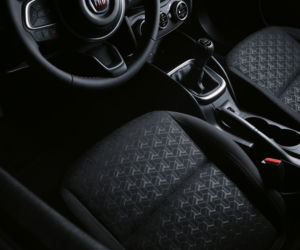 (2021) Fiat Tipo Cross
