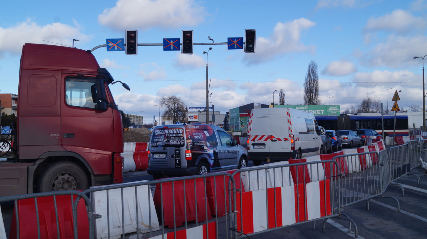 Trwa budowa mostów nad Brdą w Bydgoszczy. Sprawdzamy, jak przebiegają prace