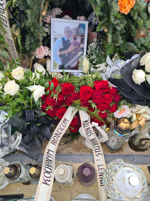 Jadachy. Małżeństwo zginęło pod pociągiem. Spoczęli w jednym grobie [GALERIA]