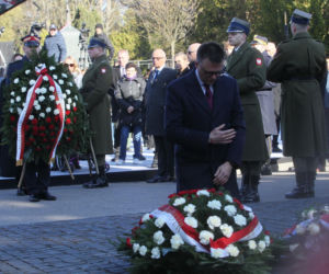 Obchody 16. rocznicy katastrofy smoleńskiej. Powązki
