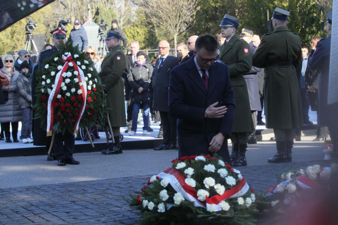 Obchody 16. rocznicy katastrofy smoleńskiej. Powązki