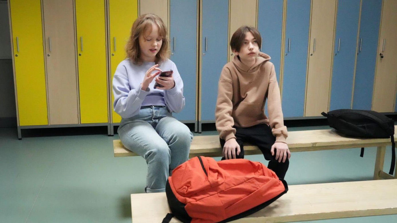 Barwy szczęścia odc. 3027. Emilka (Jessica Frankiewicz), Emil (Artem Malaszczuk)