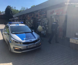 Zabrze: Policjanci kontrolowali sklepy i komunikację miejską. Sprawdzali maseczki [ZDJĘCIA]