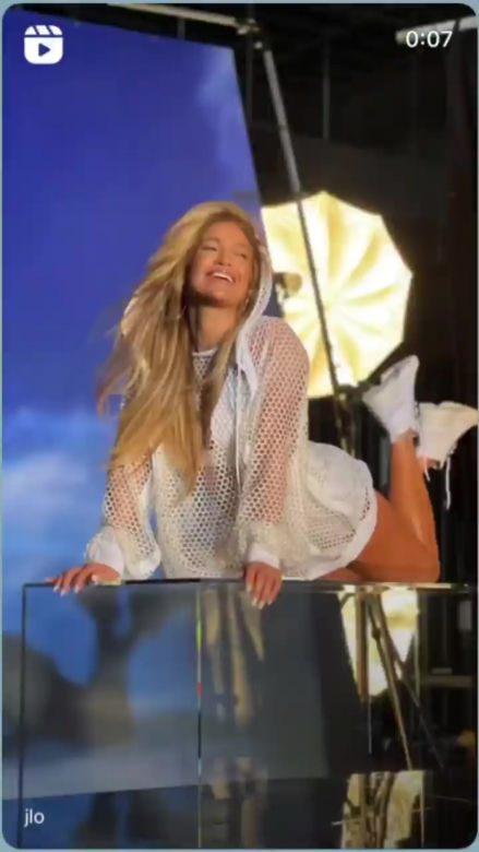 NAJSEKSOWNIEJSZE zdjęcia JLo. GALERIA GIGANT