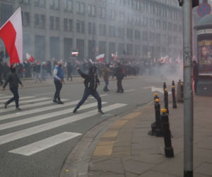  Marsz Niepodległości 2020: Poznajesz tych mężczyzn? Szuka ich policja! 