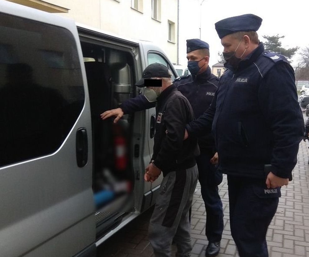 Ten zbir okradał staruszków