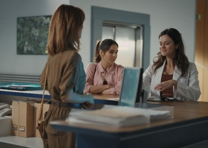 M jak miłość, odcinek 1904. Aneta (Ilona Janyst), Kasia (Paulina Lasota), Kama (Michalina Sosna)