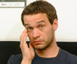 Michał Żebrowski od lat wciela się w Falkowicza w Na dobre i na złe. Już na początku kariery aktorskiej był bożyszczem kobiet [GALERIA]