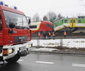 POCIAGI ZDERZENIE 06 AH