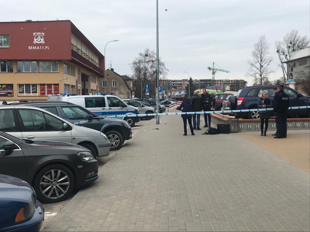 Nożownik w Białymstoku. Zaatakował dwie kobiety na ul. Bema. Było to tuż przy komendzie miejskiej policji