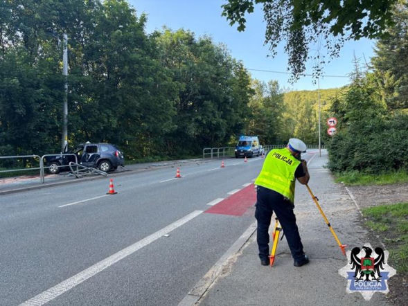 Wsiadł za kółko z 40-stopniową gorączką. Dramatyczny wypadek na ulicach Wałbrzycha!