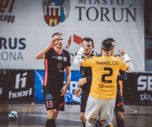 FC Toruń - Constract Lubawa 2:4, zdjęcia z zaległego meczu w Arenie Toruń