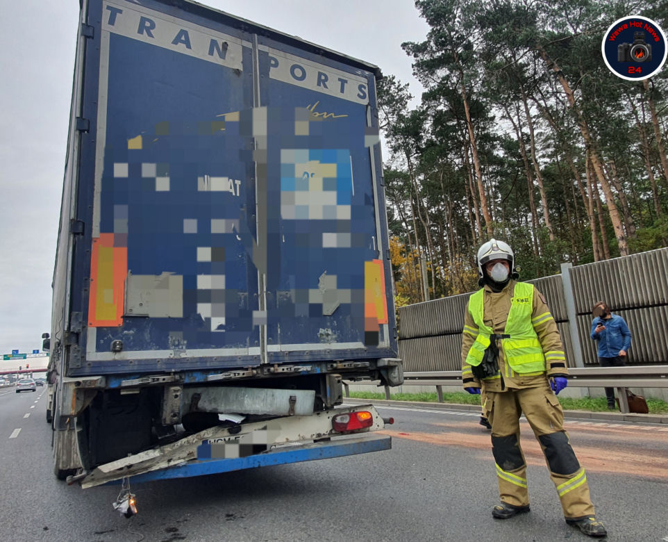 Wypadek w al.Krakowskiej. Uszkodzone trzy auta