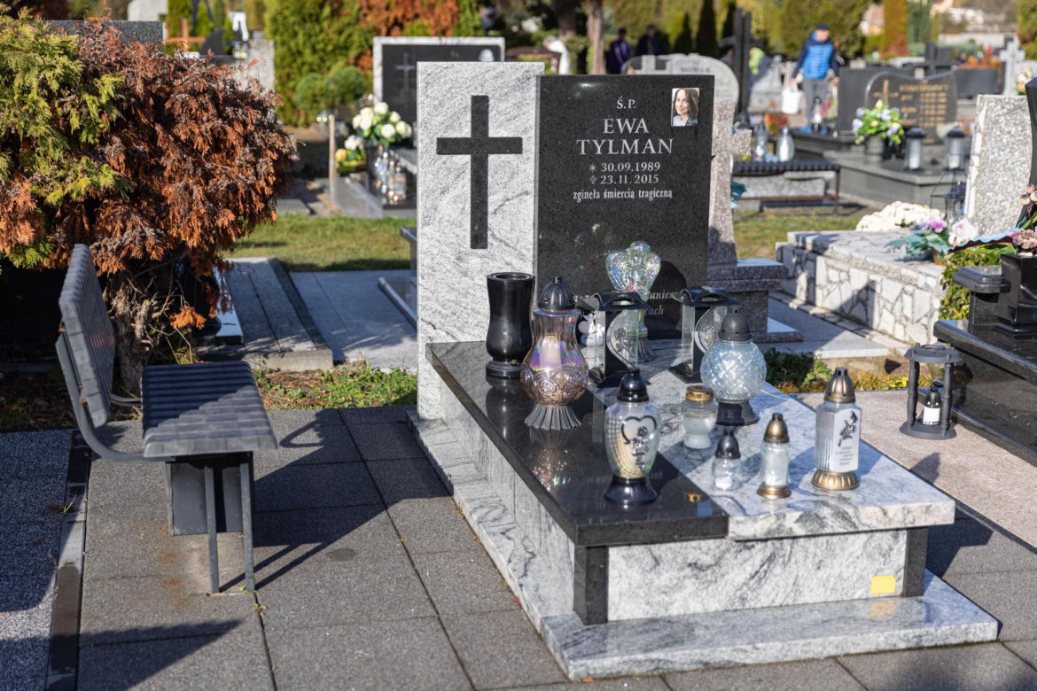 Rozdzierający ból ojca Ewy Tylman. "Rodzic nie powinien zapalać zniczy na grobie swojego dziecka"