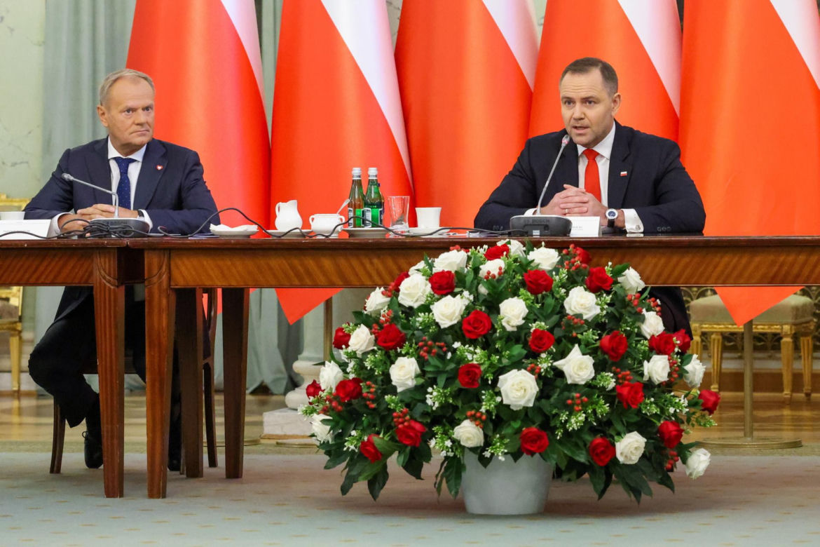 Iskrzy między Donaldem Tuskiem a Karolem Nawrockim