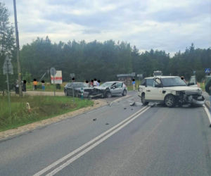 Karambol na DK-19 w Kózkach. Do szpitala przewieziono dwoje dzieci!