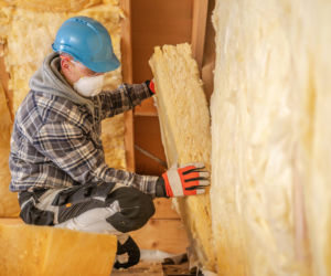 Wełna skalna czy szklana? Najważniejsze różnice i zastosowanie