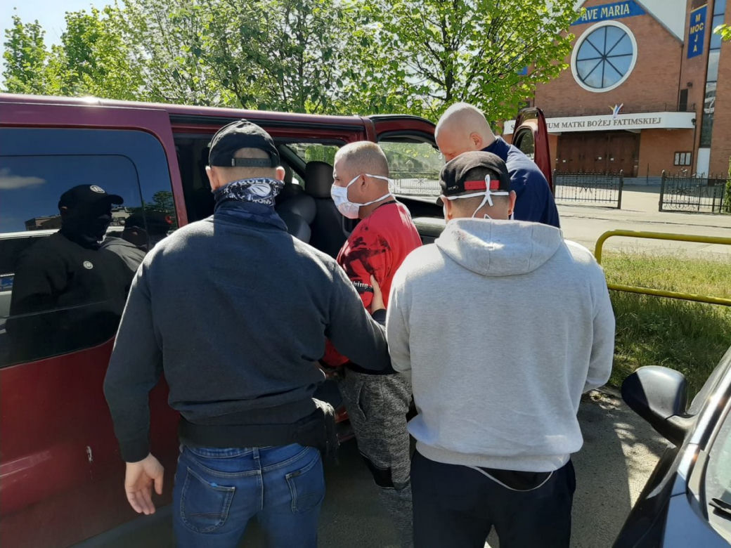Ukradli Jaguara! Długo autem się nie nacieszyli 