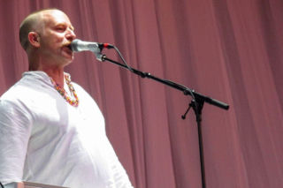 Roddy Bottum (Faith No More) szczerze o kulisach wspólnej trasy Guns N’ Roses i Metalliki. To były czasy hedonizmu